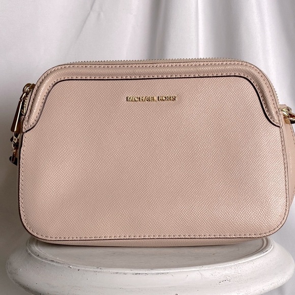 Michael Kors Handbags - Michael Kors Bag